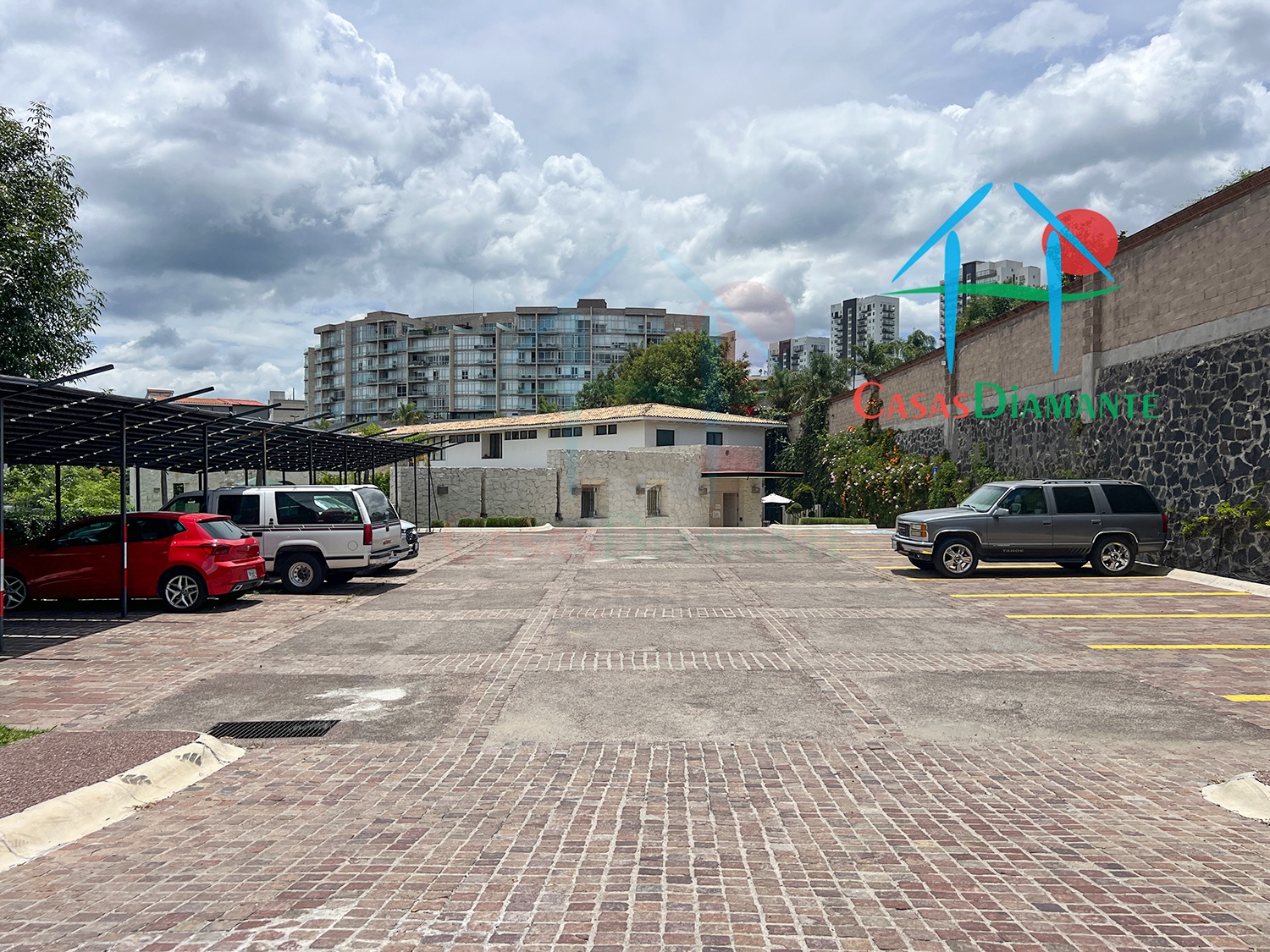 Lomas de Angelópolis I Lomas de la Toscana B - Estacionamiento 1